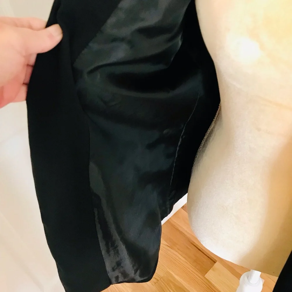 Gently Worn NY & Company Tuxedo Style Open Front Jacket/Blazer Black Size M - Picture 8 of 9